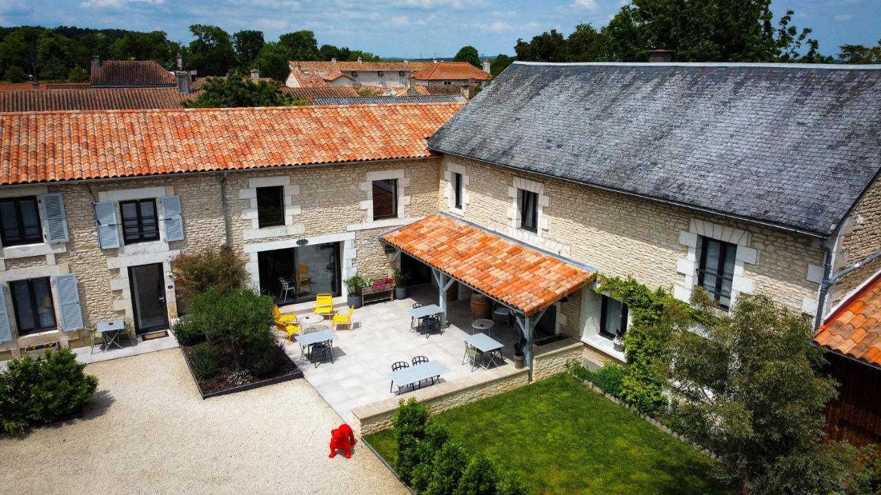 Au Logis De Bellefois - Chambres D'Hotes Neuville-de-Poitou Exterior photo